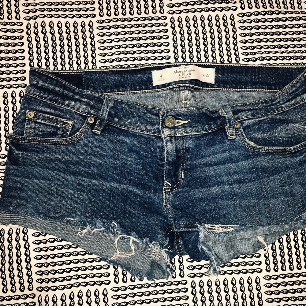 Abercrombie and Fitch jean shorts size 4